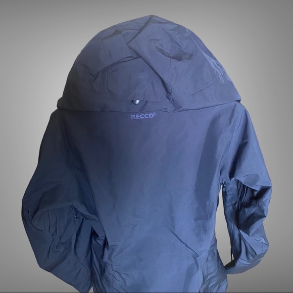 Patagonia Coat - Picture 3 of 15